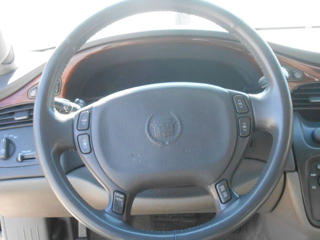 2000 Cadillac Deville Base