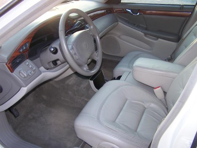 2000 Cadillac Deville SE Sedan