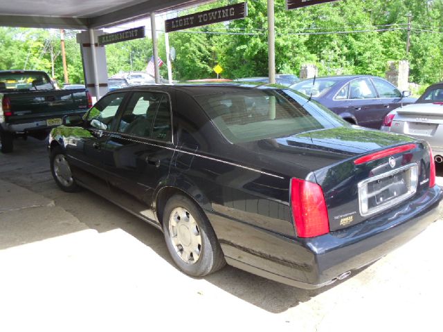 2000 Cadillac Deville Base