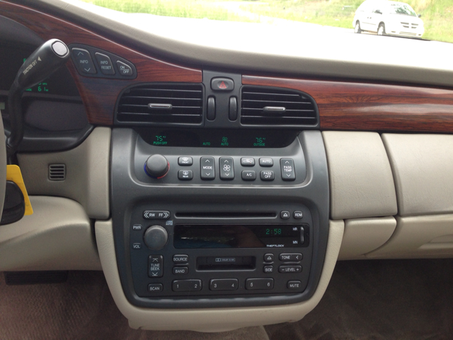 2000 Cadillac Deville Base