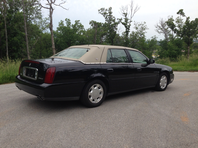 2000 Cadillac Deville Base