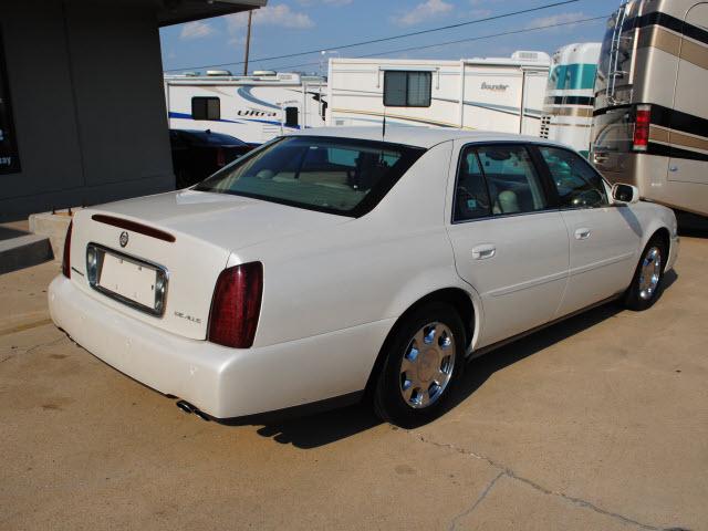 2000 Cadillac Deville Unknown