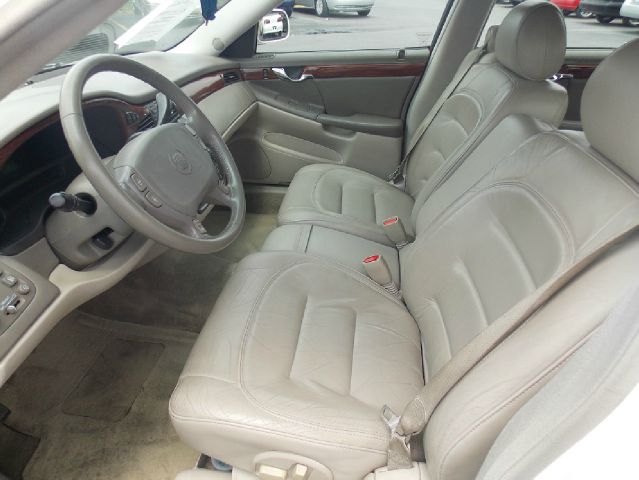 2001 Cadillac Deville Base