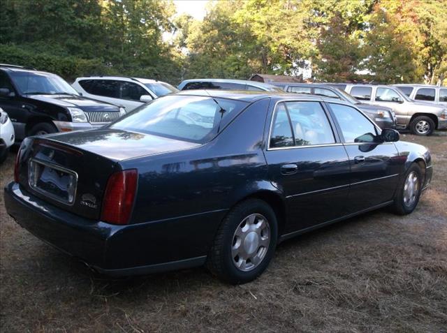 2001 Cadillac Deville Laranie