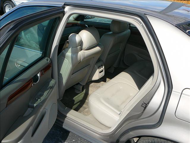 2002 Cadillac Deville Base