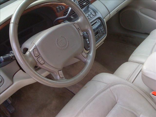 2002 Cadillac Deville Base