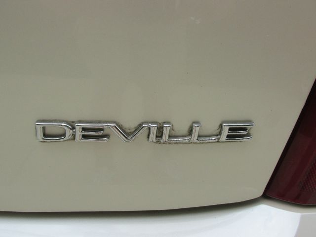 2003 Cadillac Deville GLS V6 Premium