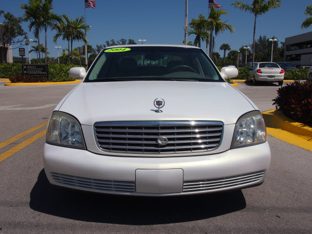 2004 Cadillac Deville Base