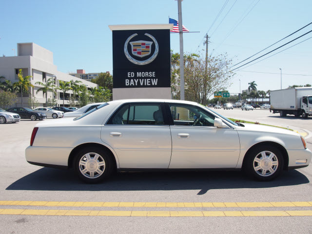 2004 Cadillac Deville Base