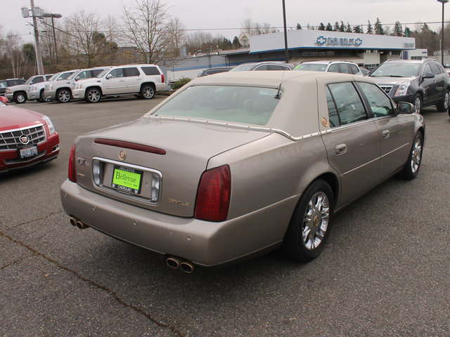 2004 Cadillac Deville Base