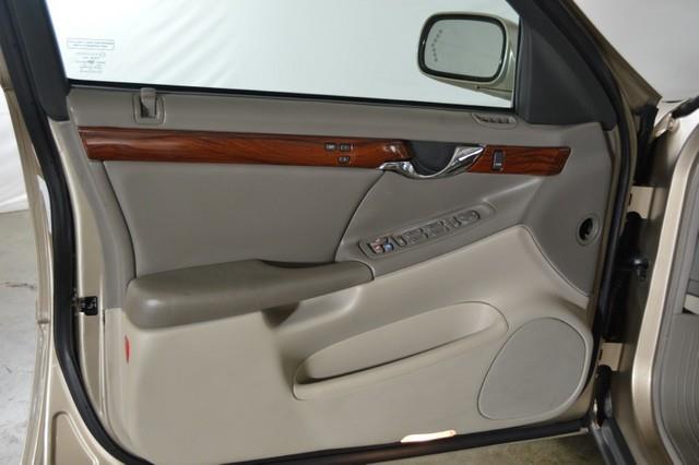 2005 Cadillac Deville Base