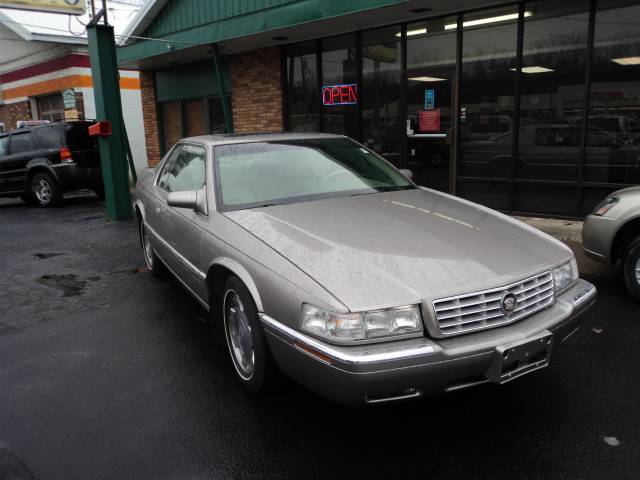 1999 Cadillac Eldorado Base