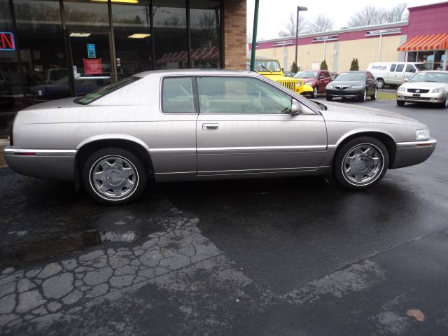 1999 Cadillac Eldorado Base