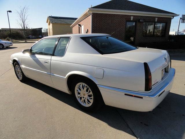 1999 Cadillac Eldorado 5DR 7-pass VAN I4 FWD