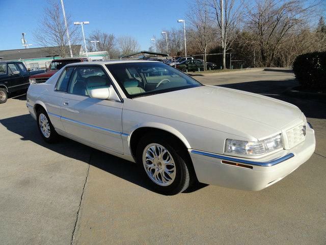 1999 Cadillac Eldorado 5DR 7-pass VAN I4 FWD