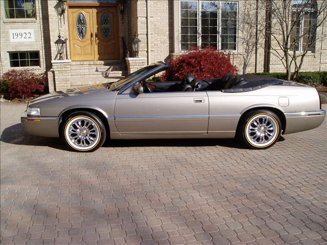 2002 Cadillac Eldorado Unknown