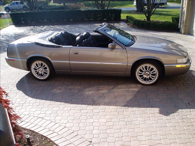 2002 Cadillac Eldorado Unknown