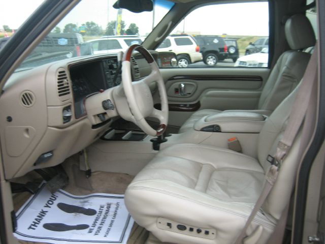 1999 Cadillac Escalade Ram 3500 Diesel 2-WD