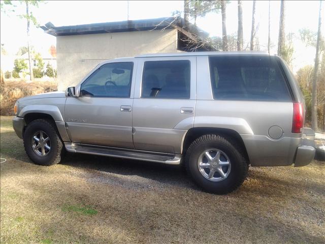 1999 Cadillac Escalade Unknown