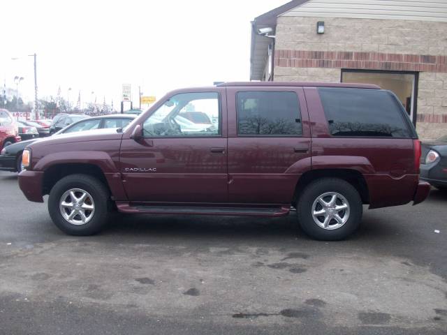 2000 Cadillac Escalade S Sedan Fully-laoded