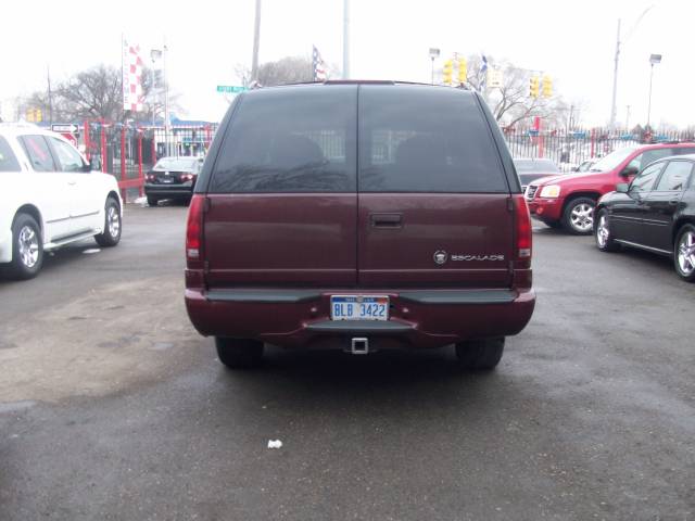 2000 Cadillac Escalade S Sedan Fully-laoded