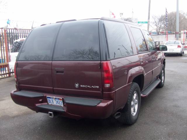 2000 Cadillac Escalade S Sedan Fully-laoded