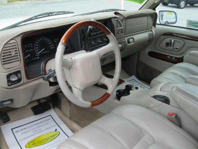 2000 Cadillac Escalade Ram 3500 Diesel 2-WD