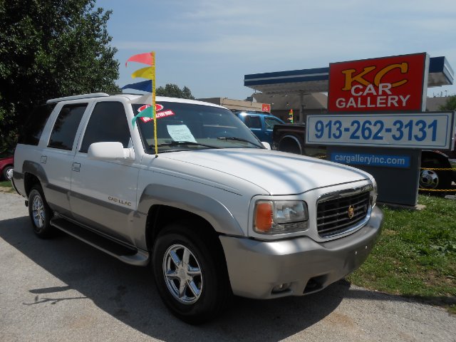 2000 Cadillac Escalade Ram 3500 Diesel 2-WD