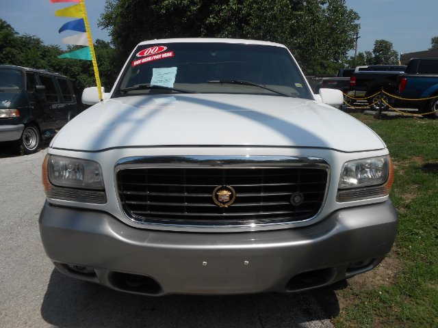 2000 Cadillac Escalade Ram 3500 Diesel 2-WD