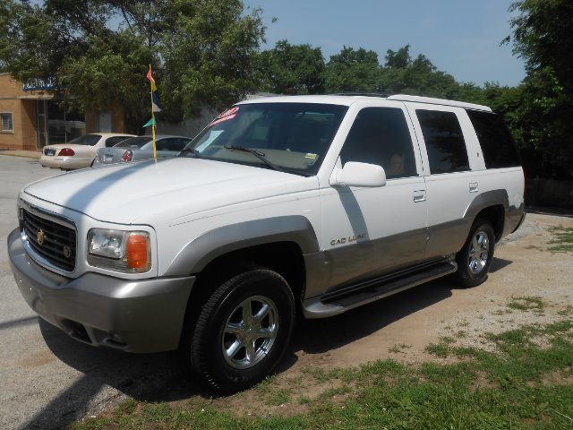 2000 Cadillac Escalade Ram 3500 Diesel 2-WD