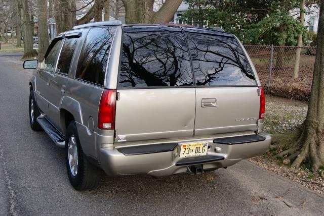 2000 Cadillac Escalade Unknown