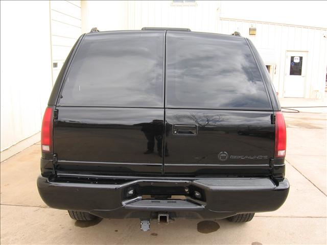 2000 Cadillac Escalade Ram 3500 Diesel 2-WD