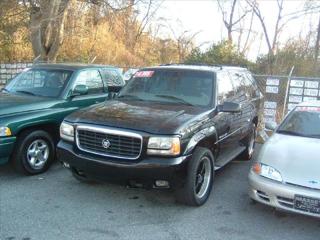 2000 Cadillac Escalade Unknown