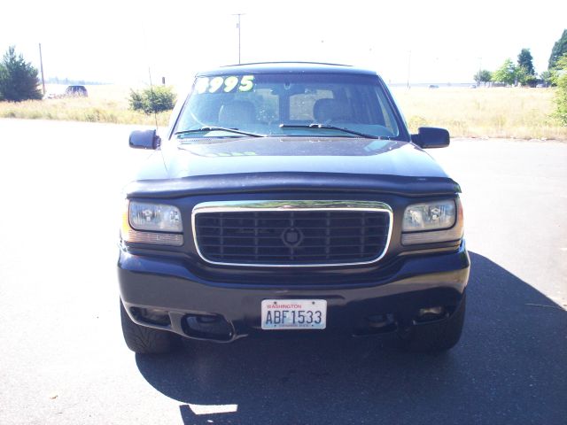 2000 Cadillac Escalade Ram 3500 Diesel 2-WD