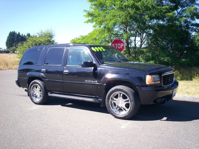 2000 Cadillac Escalade Ram 3500 Diesel 2-WD