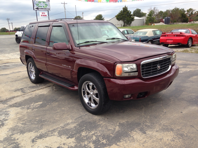 2000 Cadillac Escalade Ram 3500 Diesel 2-WD