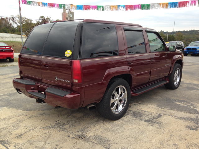 2000 Cadillac Escalade Ram 3500 Diesel 2-WD