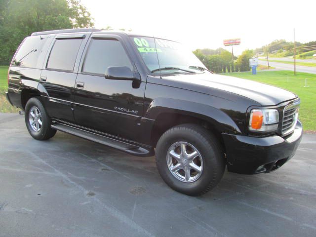 2000 Cadillac Escalade Ram 3500 Diesel 2-WD