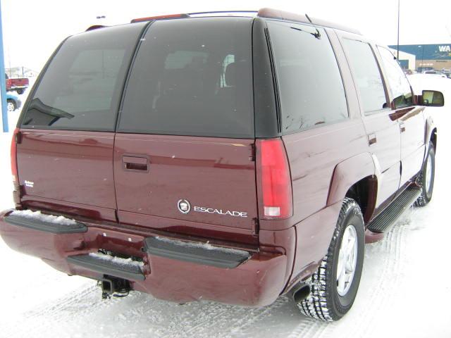 2000 Cadillac Escalade Unknown