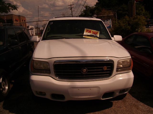 2000 Cadillac Escalade Ram 3500 Diesel 2-WD