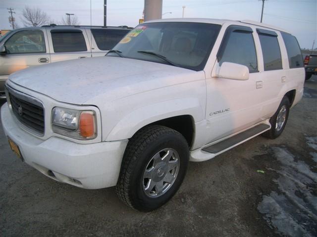 2000 Cadillac Escalade 2 Dr SC2 Coupe