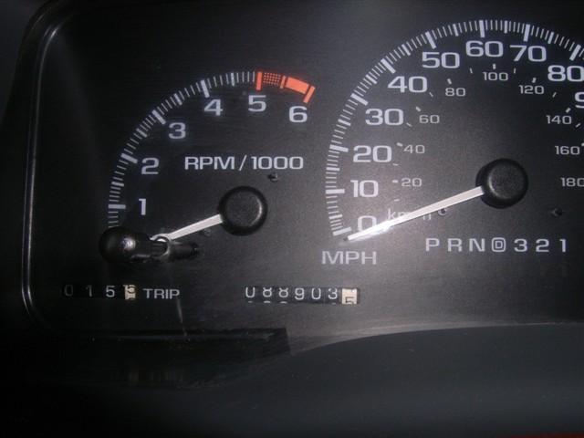 2000 Cadillac Escalade 2 Dr SC2 Coupe