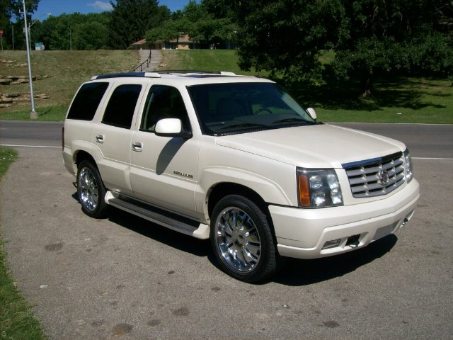 2002 Cadillac Escalade EX - DUAL Power Doors