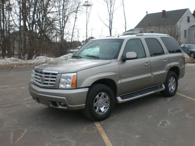 2002 Cadillac Escalade Base