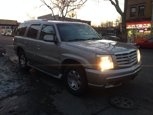 2002 Cadillac Escalade EX - DUAL Power Doors