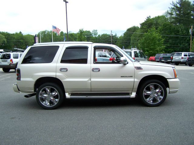 2002 Cadillac Escalade EX - DUAL Power Doors