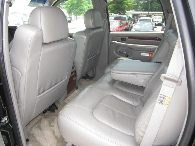 2002 Cadillac Escalade Unknown