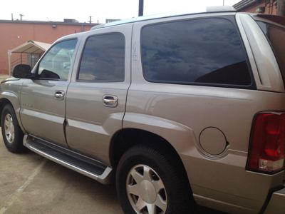 2002 Cadillac Escalade EX - DUAL Power Doors