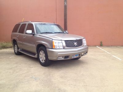 2002 Cadillac Escalade EX - DUAL Power Doors