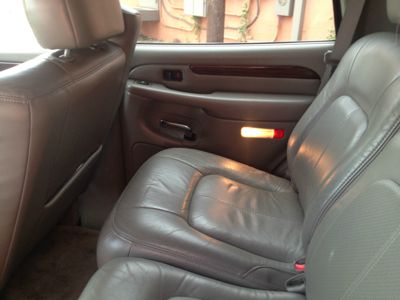 2002 Cadillac Escalade EX - DUAL Power Doors